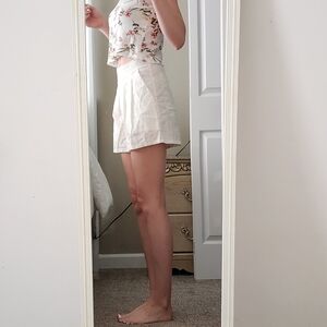 Max Studio Textured White Skort/shorts